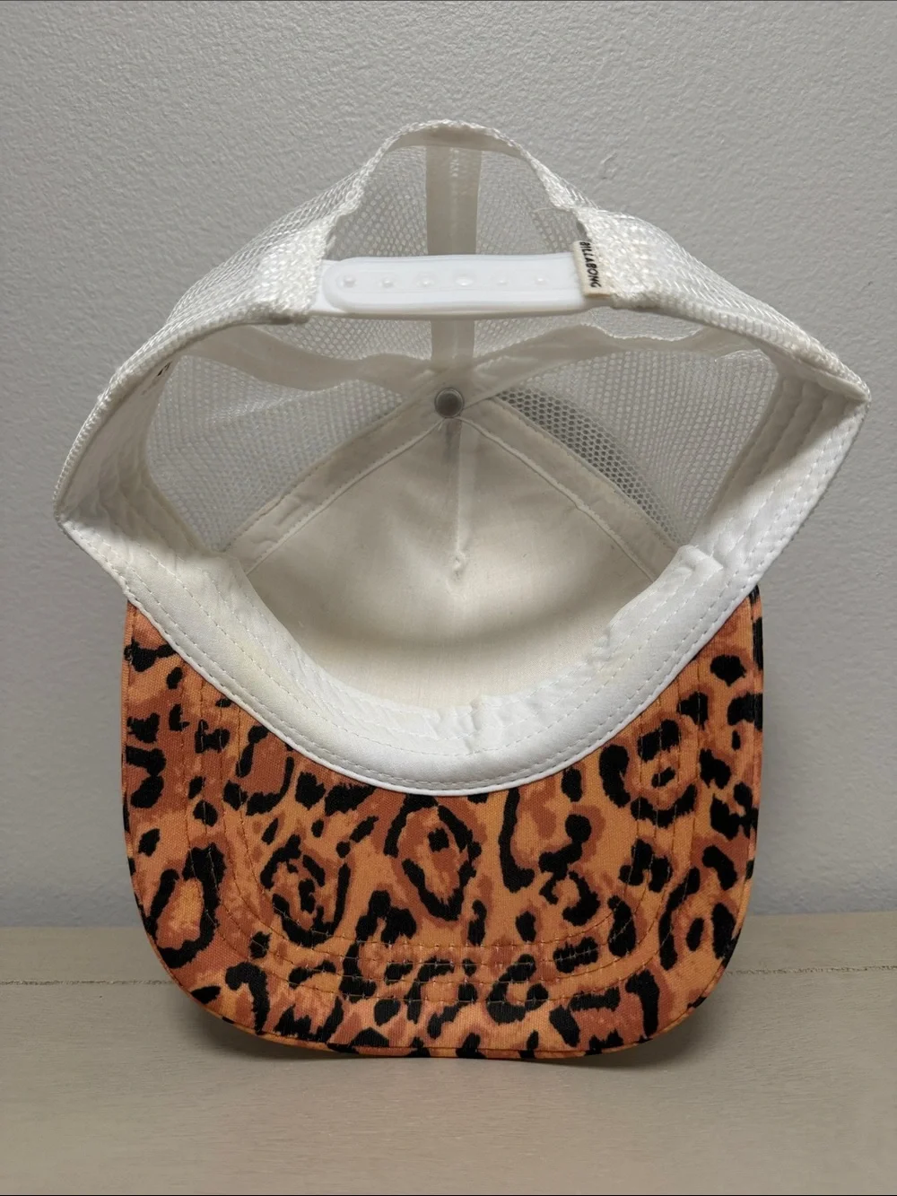 Billabong Leopard Print Trucker Hat White Mesh Snapback Cap Animal Print Y2K
